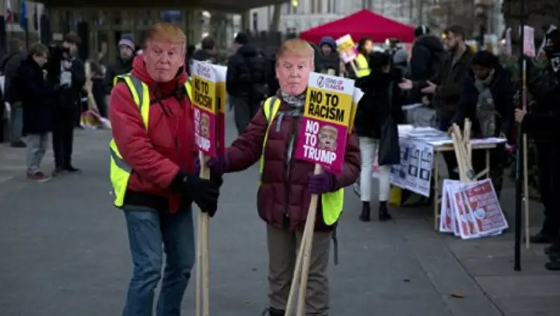 Петиция против визита Трампа в Британию набрала более полумиллиона подписей