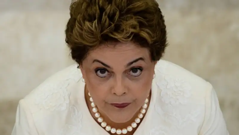 Роуссефф: Бразилия переживает тяжелейший политический момент