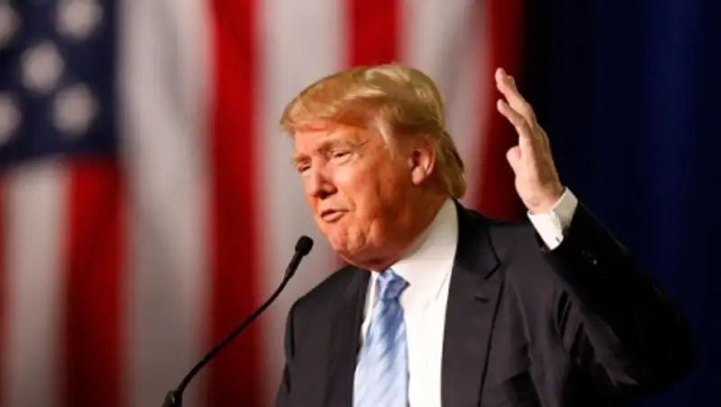 Дональд Трамп объяснил, зачем передразнил больного журналиста