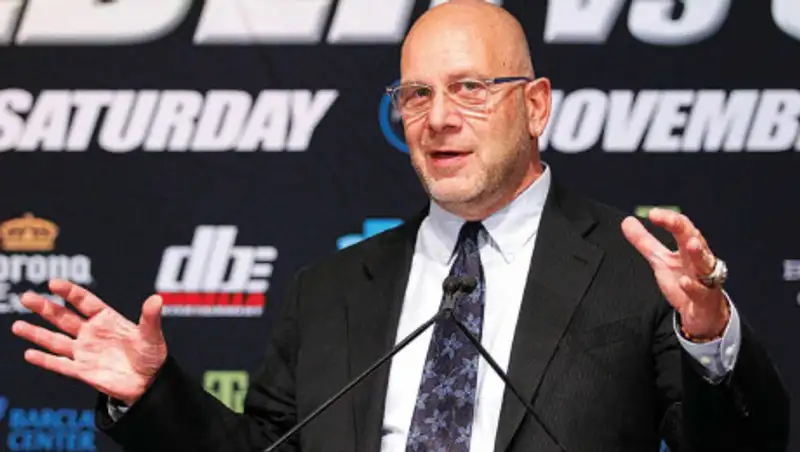 Головкин и Деревянченко пропустили пресс-конференцию - их увезли в больницу