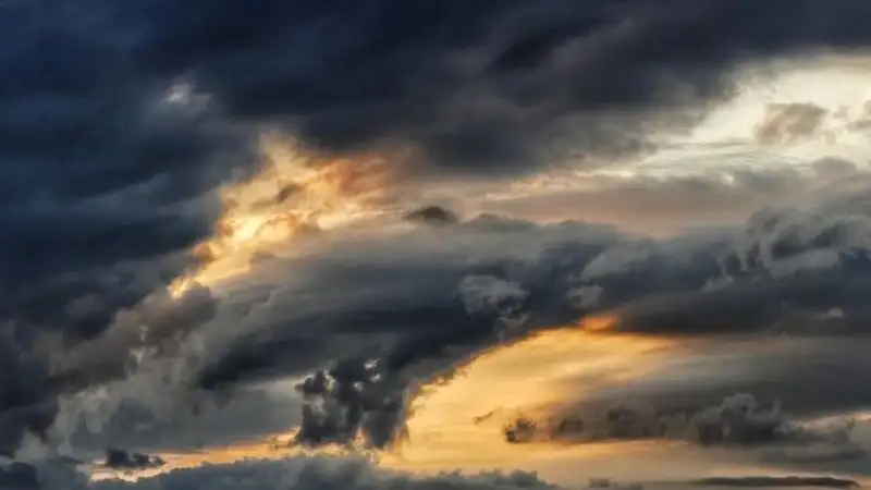 Синоптики прогнозируют неблагоприятные метеоусловия в пяти городах Казахстана