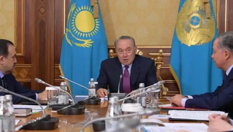 Назарбаев поручил выделить дополнительные 240 млрд тенге на стимулирование экономики