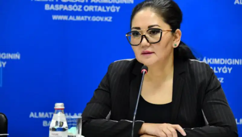 О двух новых заболевших коронавирусом в Алматы рассказала Молдагасимова