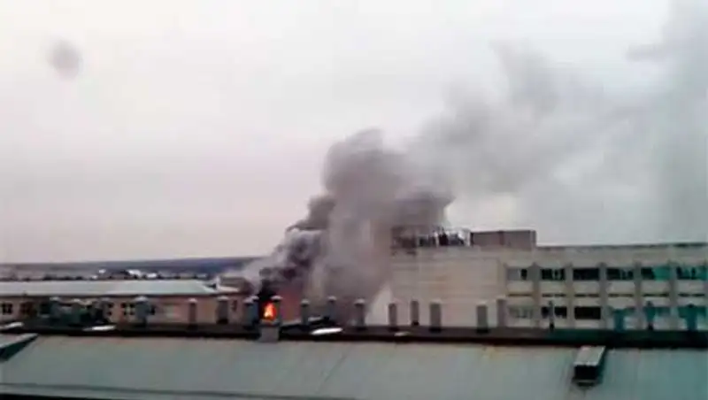 При пожаре на харьковском заводе погибли восемь человек