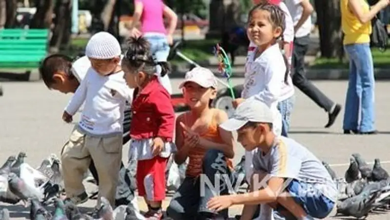 В Караганде детей бесплатно накормят мороженым