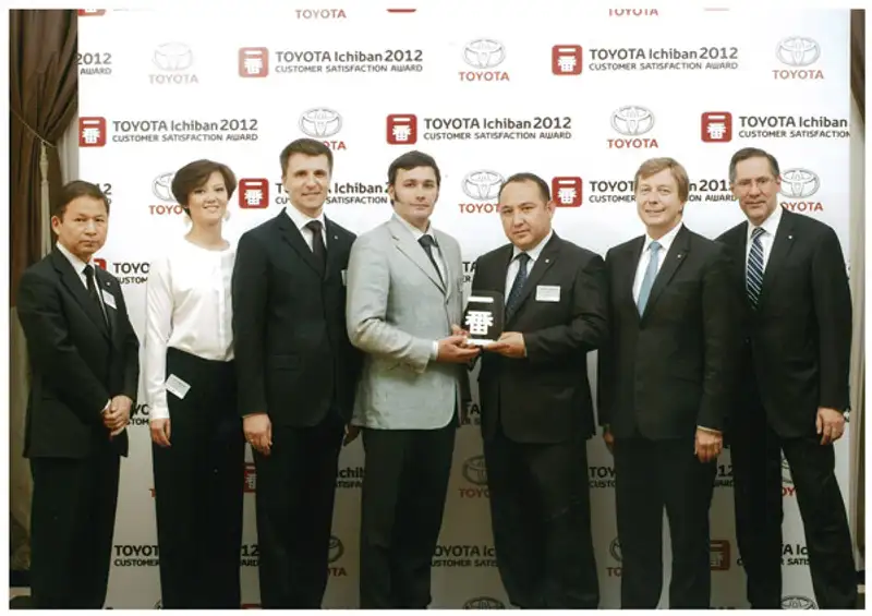 Впервые в истории премии Toyota Ichiban награда отправилась в Казахстан (фото), фото - Новости Zakon.kz от 18.05.2012 16:31