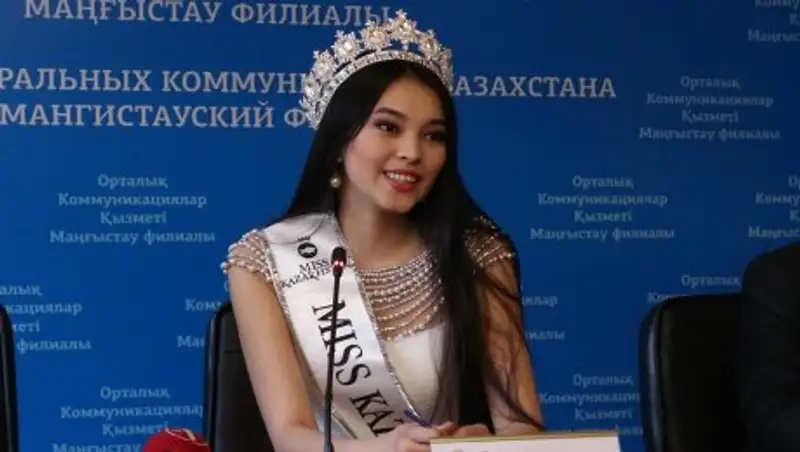 «Мисс Казахстан-2015» продолжит борьбу за корону «Мисс Мира-2016»