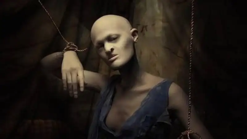 Самая провокационная модель в мире Мелани Гайдос