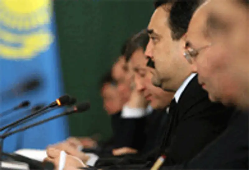 Правительство Казахстана ушло в отставку, фото - Новости Zakon.kz от 08.04.2011 19:13