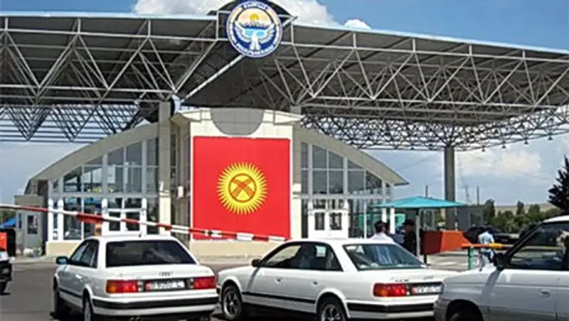 Премьер Киргизии предложил отменить регистрацию для своих граждан при въезде в Казахстан, фото - Новости Zakon.kz от 01.11.2013 20:32