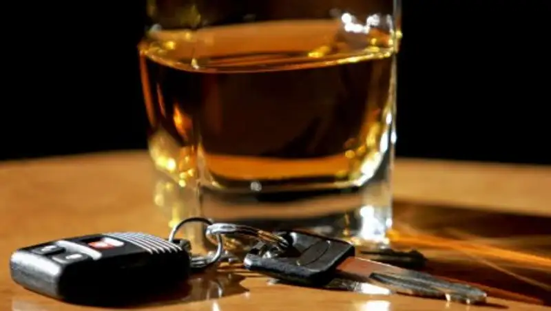 В Павлодаре чиновник сел пьяным за руль, будучи лишенным прав