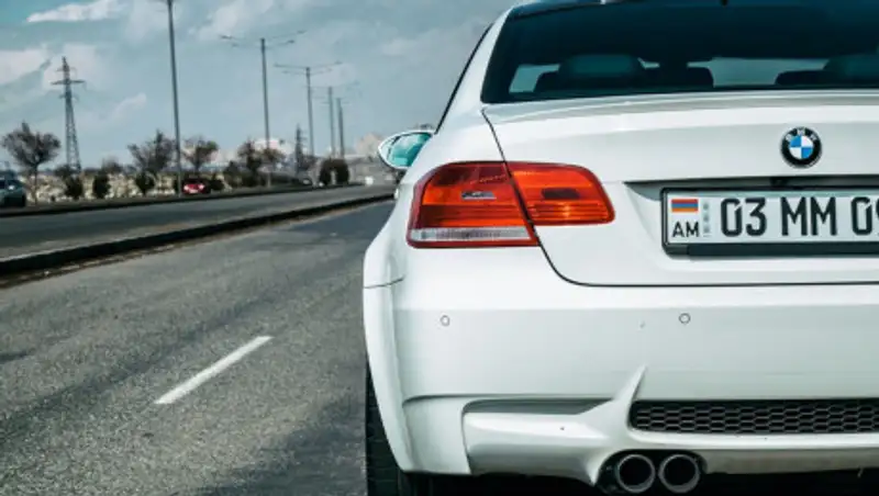 В МВД РК ответили на вопросы про регистрацию армянских авто