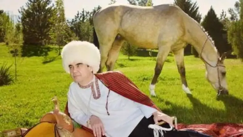 Конь президента Туркменистана попал в Книгу рекордов Гиннесса