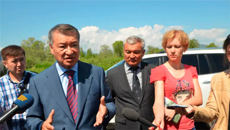 Аким ВКО поручил восстановить жилье пострадавшим Зыряновского района за 3 месяца