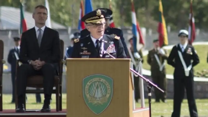 Новый командующий НАТО в Европе призвал противостоять «возрождающейся России»