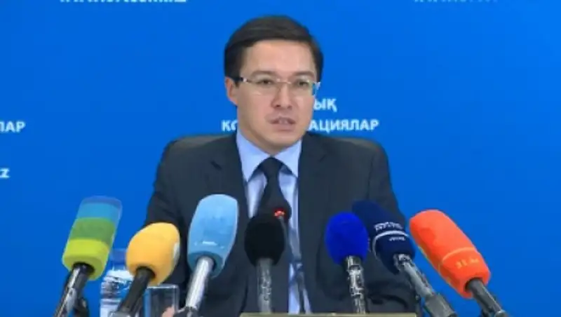 Между нынешним и бывшим главой Нацбанка разногласий нет, утверждает Данияр Акишев
