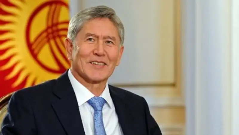 Президент Алмазбек Атамбаев прибыл в Бишкек