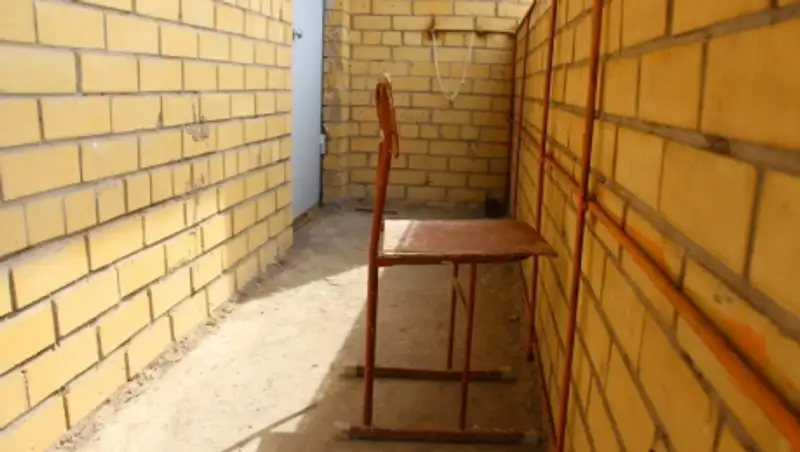 Полицейские выяснили прописку девушек спрыгнувших с балкона высотки в Астане