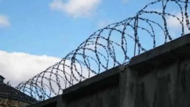 В СКО пресечена попытка доставки наркотиков в колонию, фото - Новости Zakon.kz от 16.11.2013 15:28