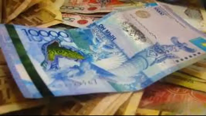 Правительство и Нацбанк РК укрепляют позиции тенге