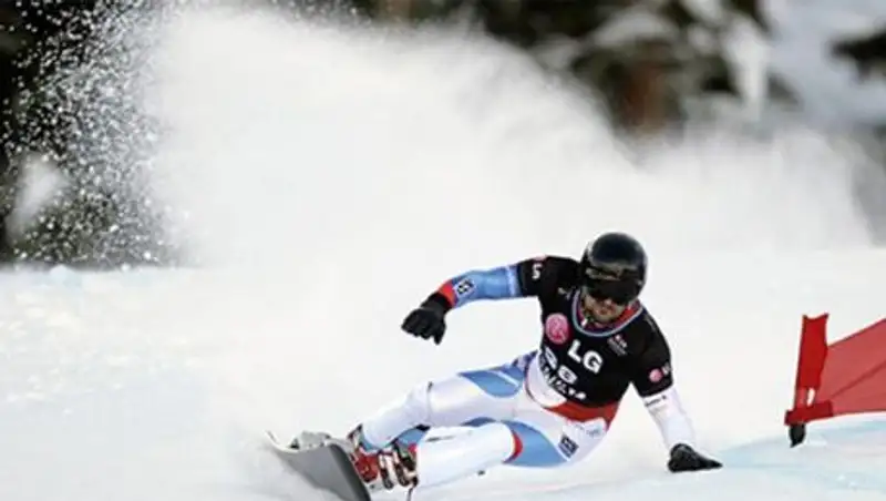 Сноубордисты Роллан Садыков и Дарья Слободкина показали 45 и 42 результат