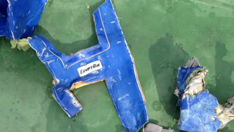 В Каире комиссия по крушению А320 изучает "черные ящики"