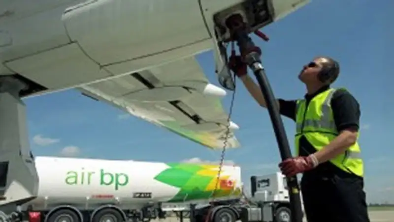 В Казахстане вслед за бензином может подорожать и авиатопливо