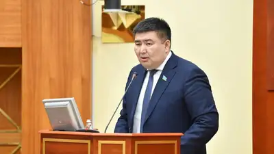 Досрочно прекращены полномочия депутата Мажилиса Елнура Бейсенбаева