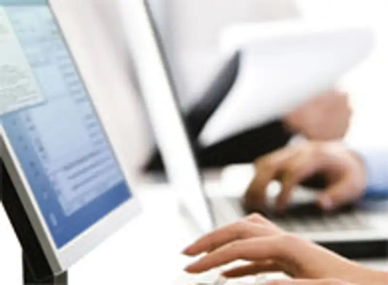 В интернет-клубы теперь будут пускать только с удостоверением личности, фото - Новости Zakon.kz от 25.01.2012 18:18