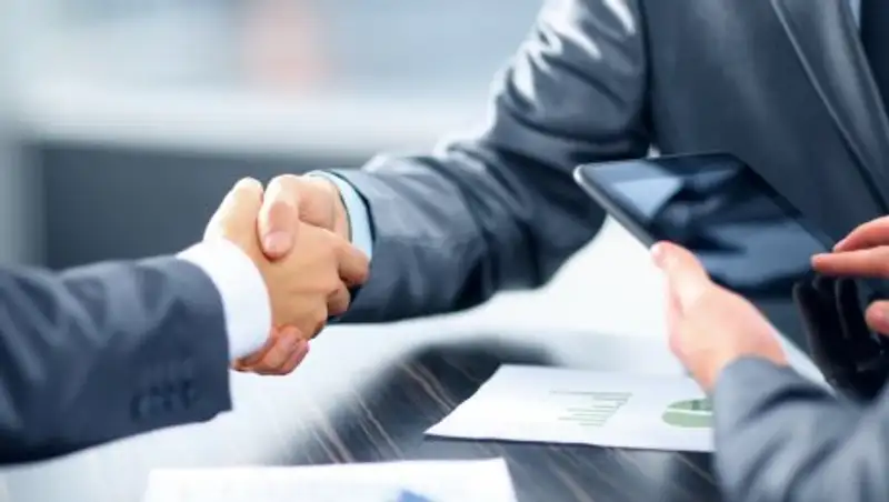 Столичные работодатели смогут проверить на действительность медицинские справки работников