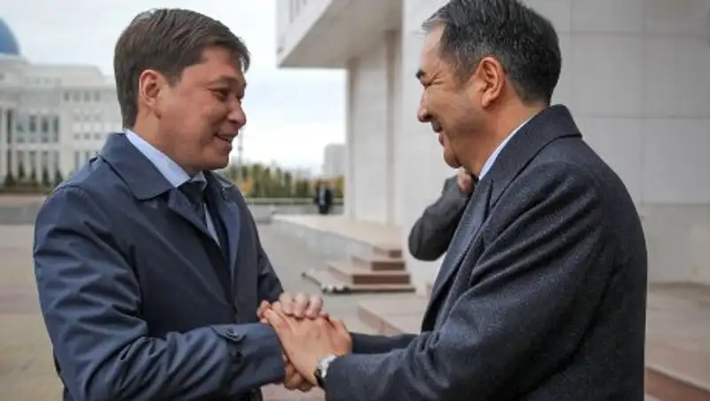 Премьер Кыргызстана опубликовал фото теплых рукопожатий с Сагинтаевым
