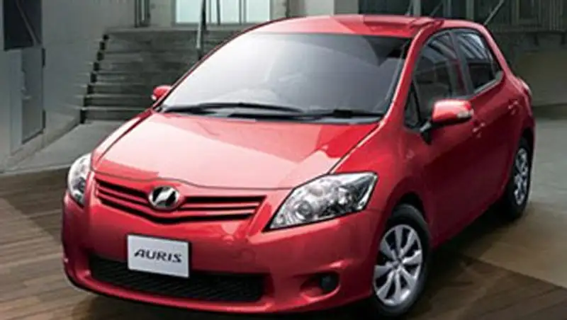 Toyota снова отзывает свои машины - на этот раз почти 2 млн