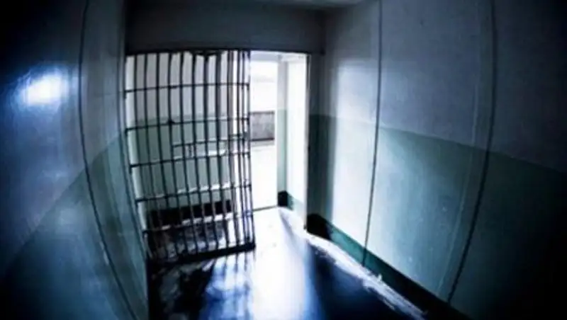 В ВКО шестеро заключенных наложили на себя руки из-за непрофессионализма психологов