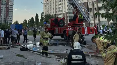 Сколько алматинцев поступило в больницы города с места пожара, фото - Новости Zakon.kz от 01.08.2023 19:06