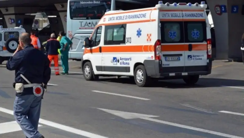 СМИ: В кафе в Риме прогремел взрыв