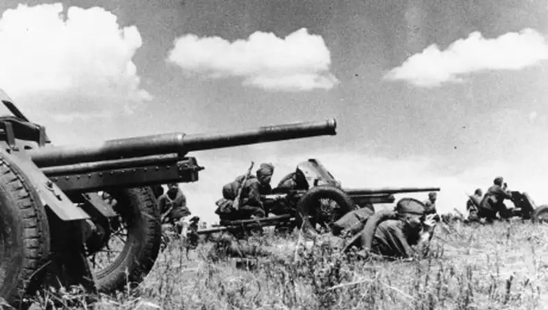 Россия поблагодарила Кыргызстан за борьбу с фальсификацией истории