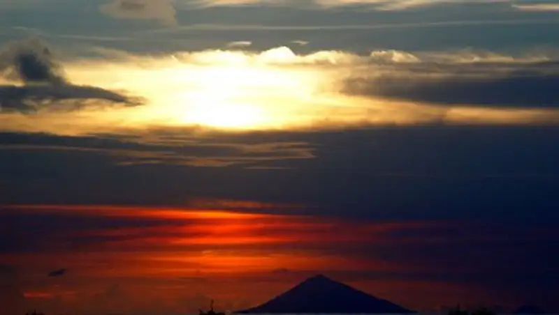 В Индонезии жертвами наводнения стали пять человек