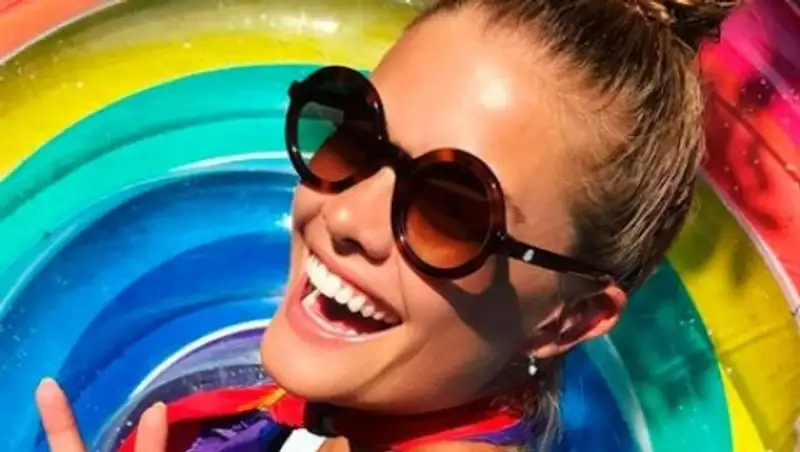 Фото бывшей девушки ди Каприо отказались печатать из-за полноты