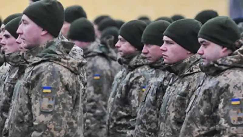 На Украине хотят изменить воинское приветствие на "Слава Украине"