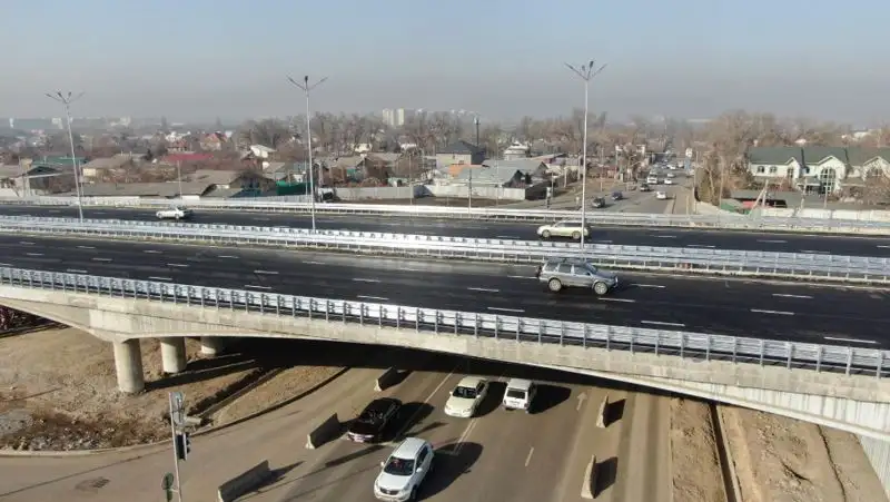 Мост на пересечении с улицей Ашимова, фото - Новости Zakon.kz от 23.12.2021 20:32