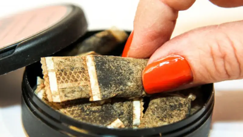 Врач рассказала о смертельной опасности снюсов