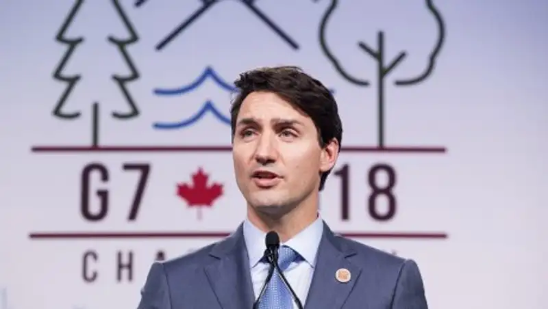 Советник Трампа заявил, что Трюдо своими комментариями после G7 "нанес США удар в спину"