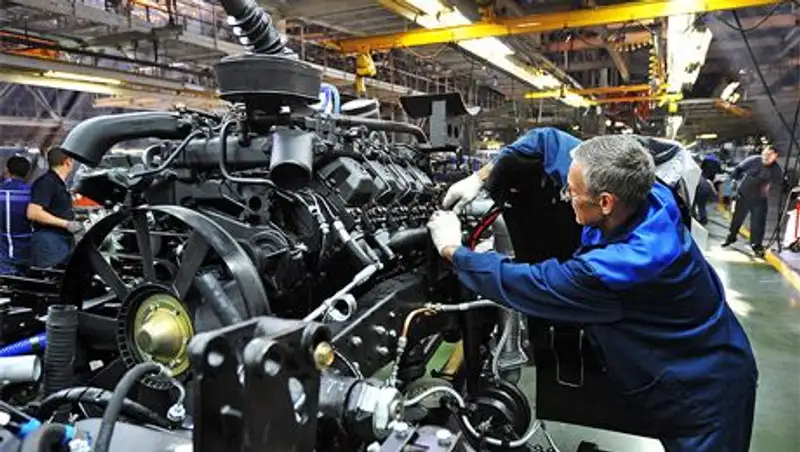 Министры призывают ездить на казахстанских авто, а сами не хотят