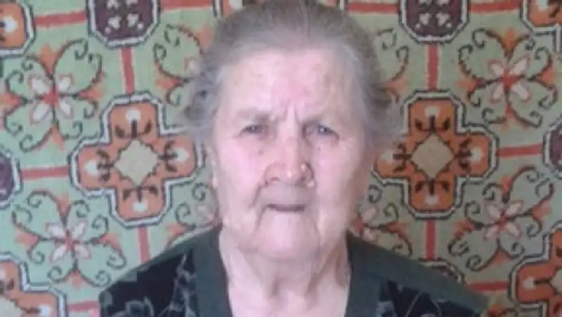 Наша мама Гончарова Таисья во время войны работала токарем на военном заводе 