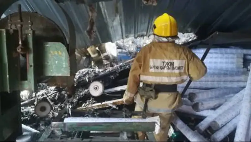 В Алматинской области при взрыве цеха погиб рабочий