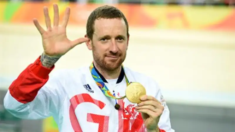 Пятикратный олимпийский чемпион сломал ногу на съемках реалити-шоу