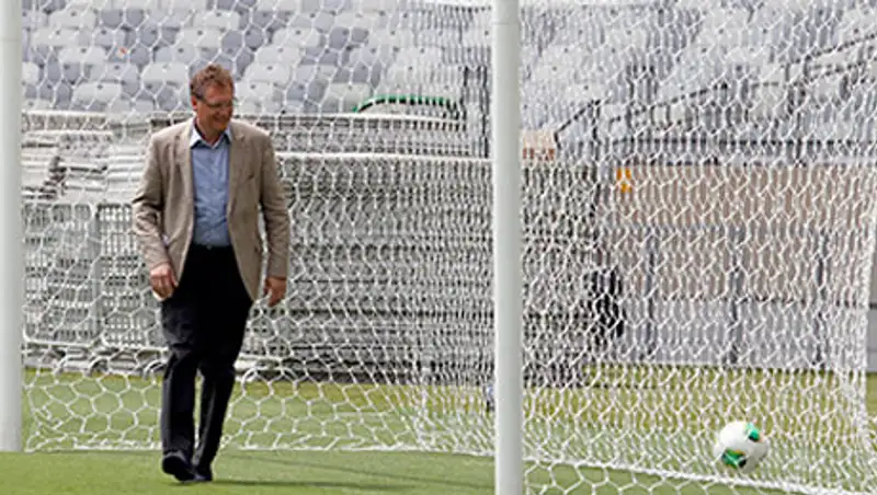 ФИФА решила провести ЧМ-2022 зимой, фото - Новости Zakon.kz от 08.01.2014 23:40