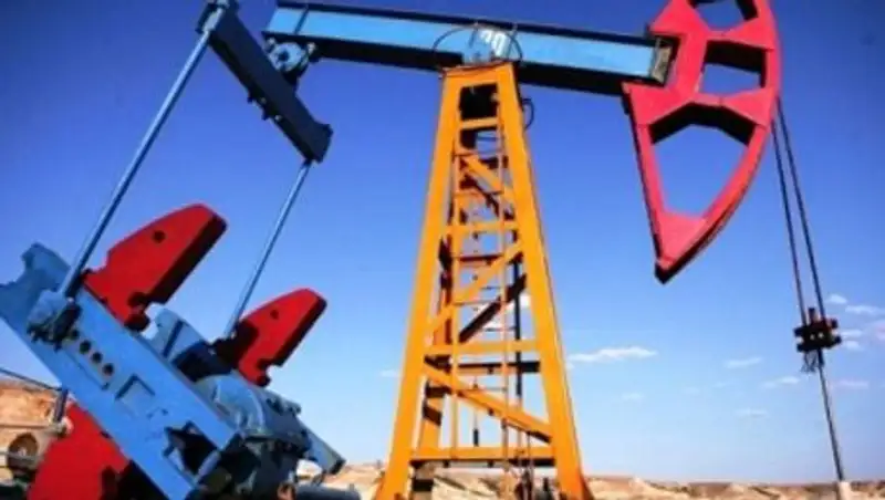 Снижение объема добычи нефти ожидается в РК в 2015 году