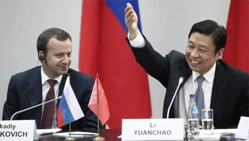 Зампред КНР: Китаю нужно больше инвестировать в Россию