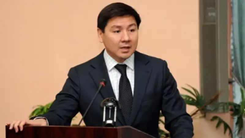 Жумагалиев не получил СМС об установке сертификата безопасности, но обещал установить